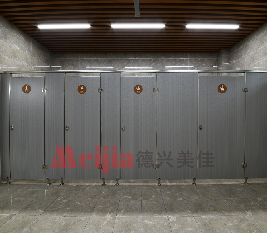 铝蜂窝卫生间隔断实用吗?